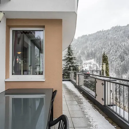 Berger Apartment *